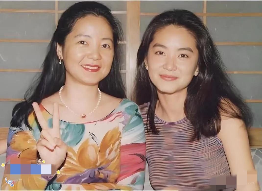 我敢说，能认出这两位的，说明你已经不年轻了。