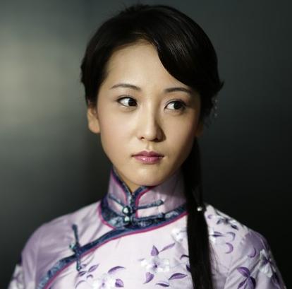 李倩：1984年3月6日生于湖南长沙，内地女演员，16岁出道，脸上标志性的黑痣深