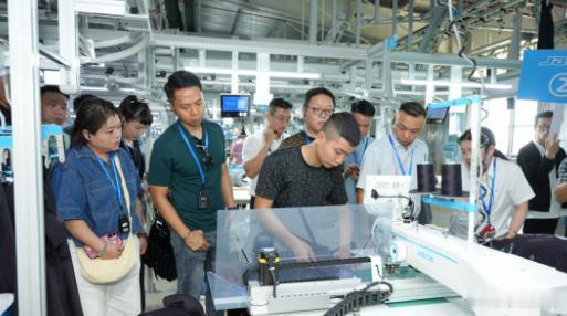 【双料冠军死磕质量夯实根基台州企业拿下质量金牌 】杰克科技斩获省政府质量奖与标准