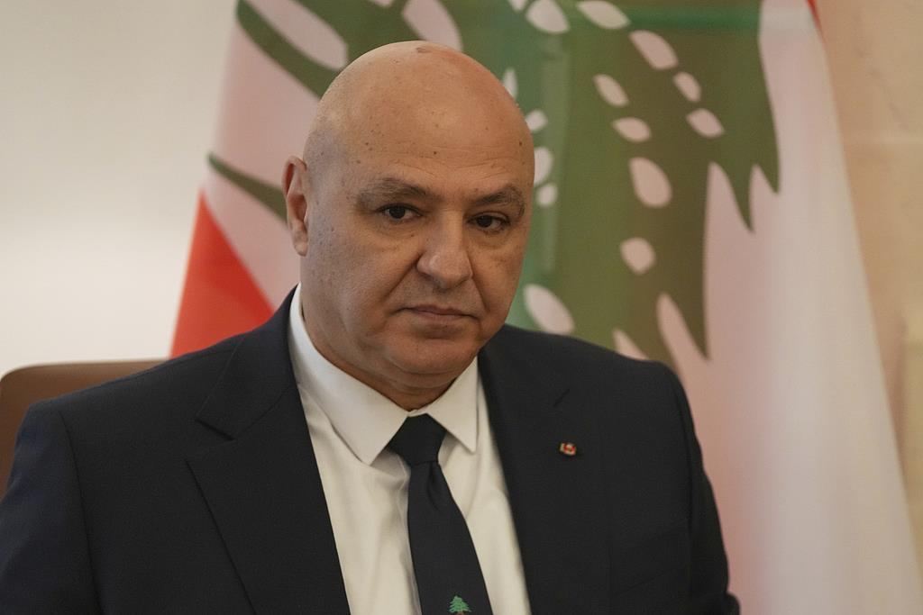 忍无可忍！以军公然炸断黎巴嫩民生大桥，百姓生路被彻底切断，黎巴嫩总统当场怒斥，这