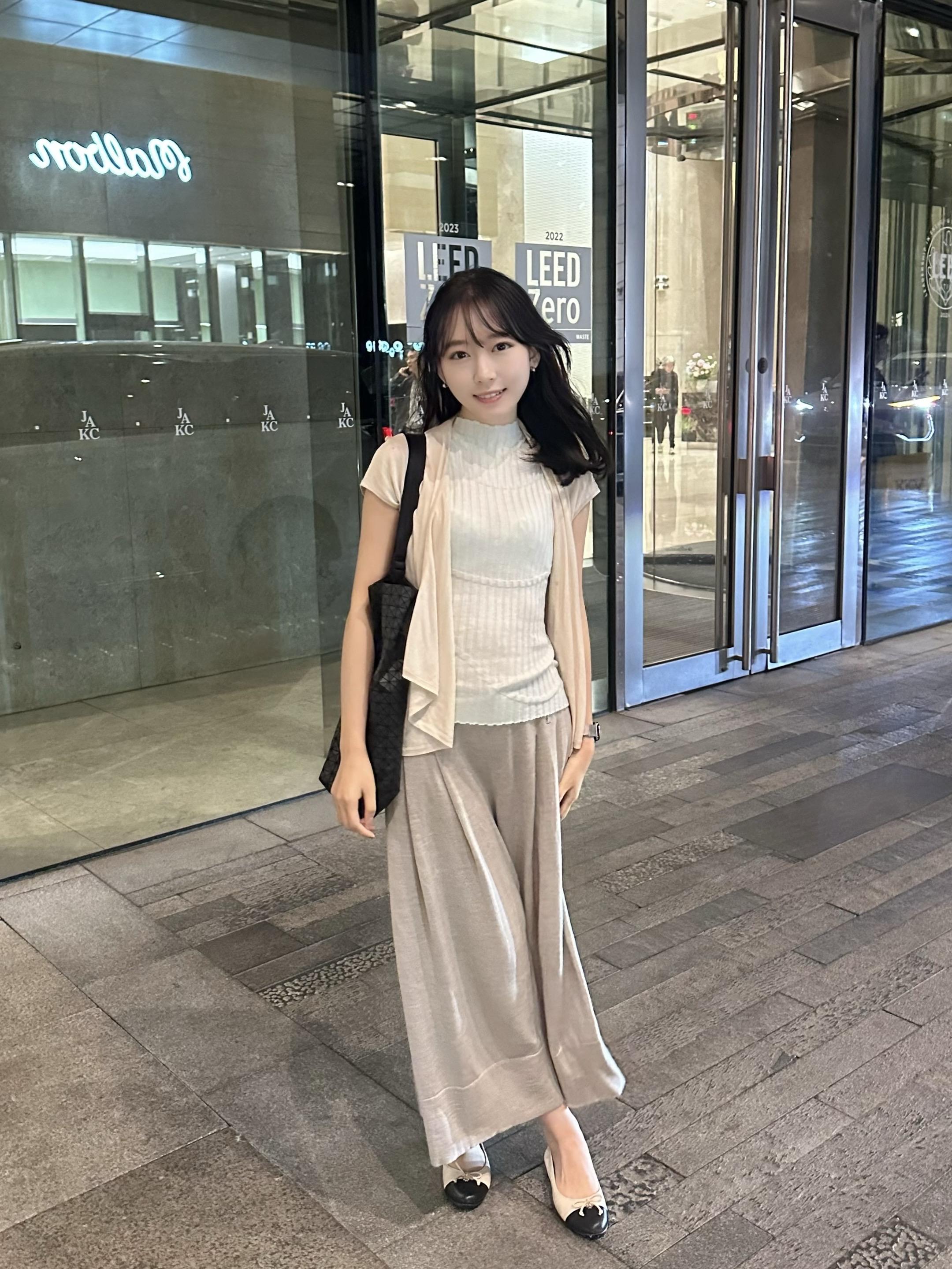 温柔大姐姐。