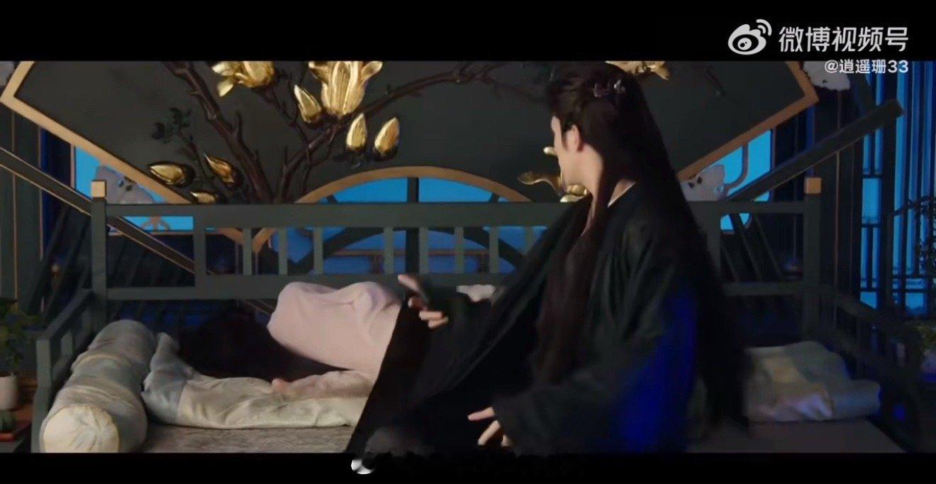 王影璐献鱼随地大小睡 廖停雁是懂怎么当咸鱼的！管它周遭多混乱，着火大战都影响不了