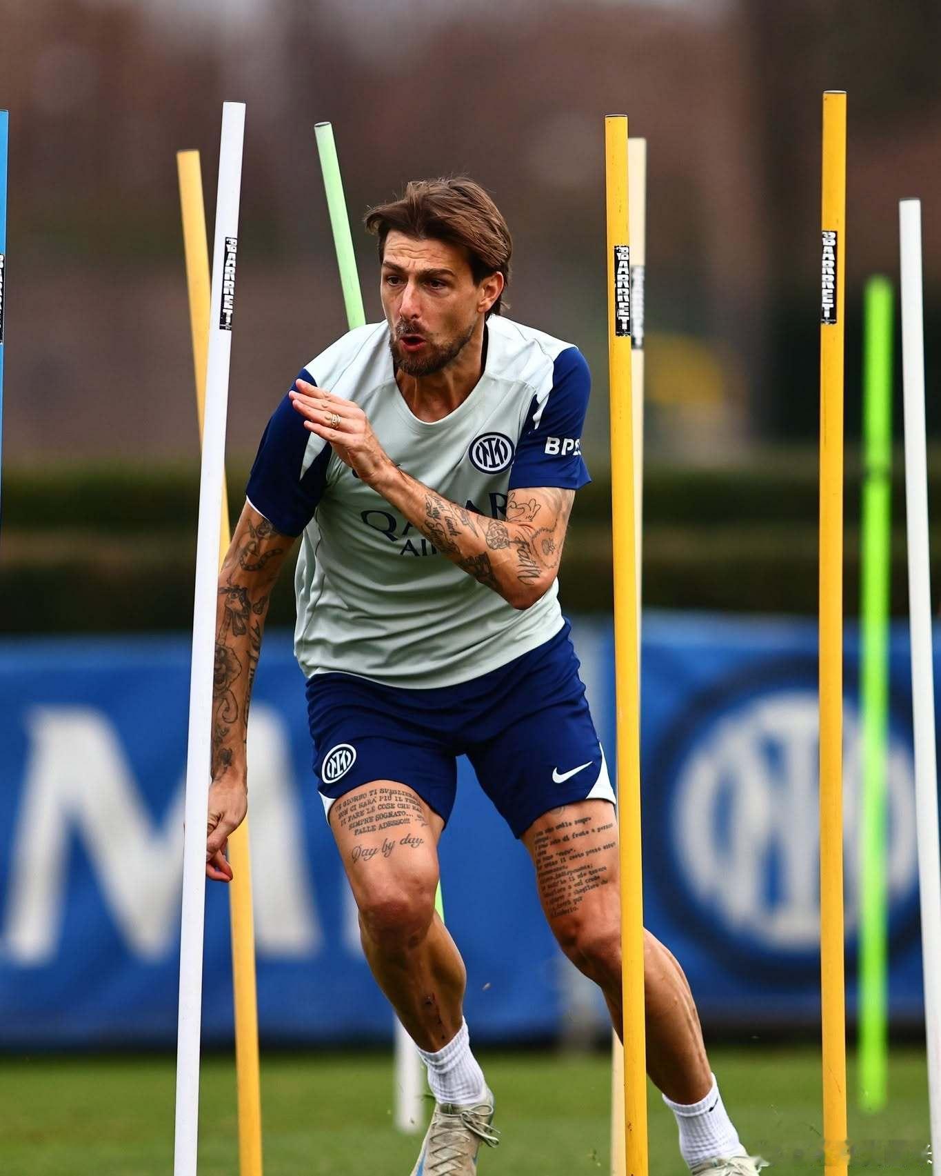 昨天训练图，备战米兰德比！