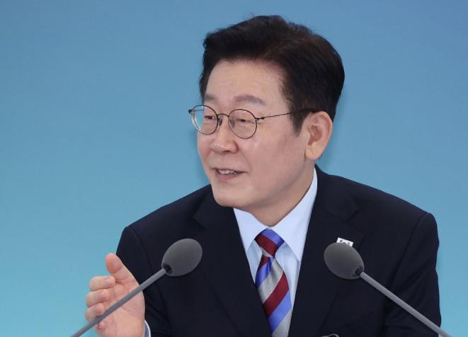 2月9日，日本大选结果刚出来，韩国就有点“沉不住气”了，韩联社直接表态：“高市早