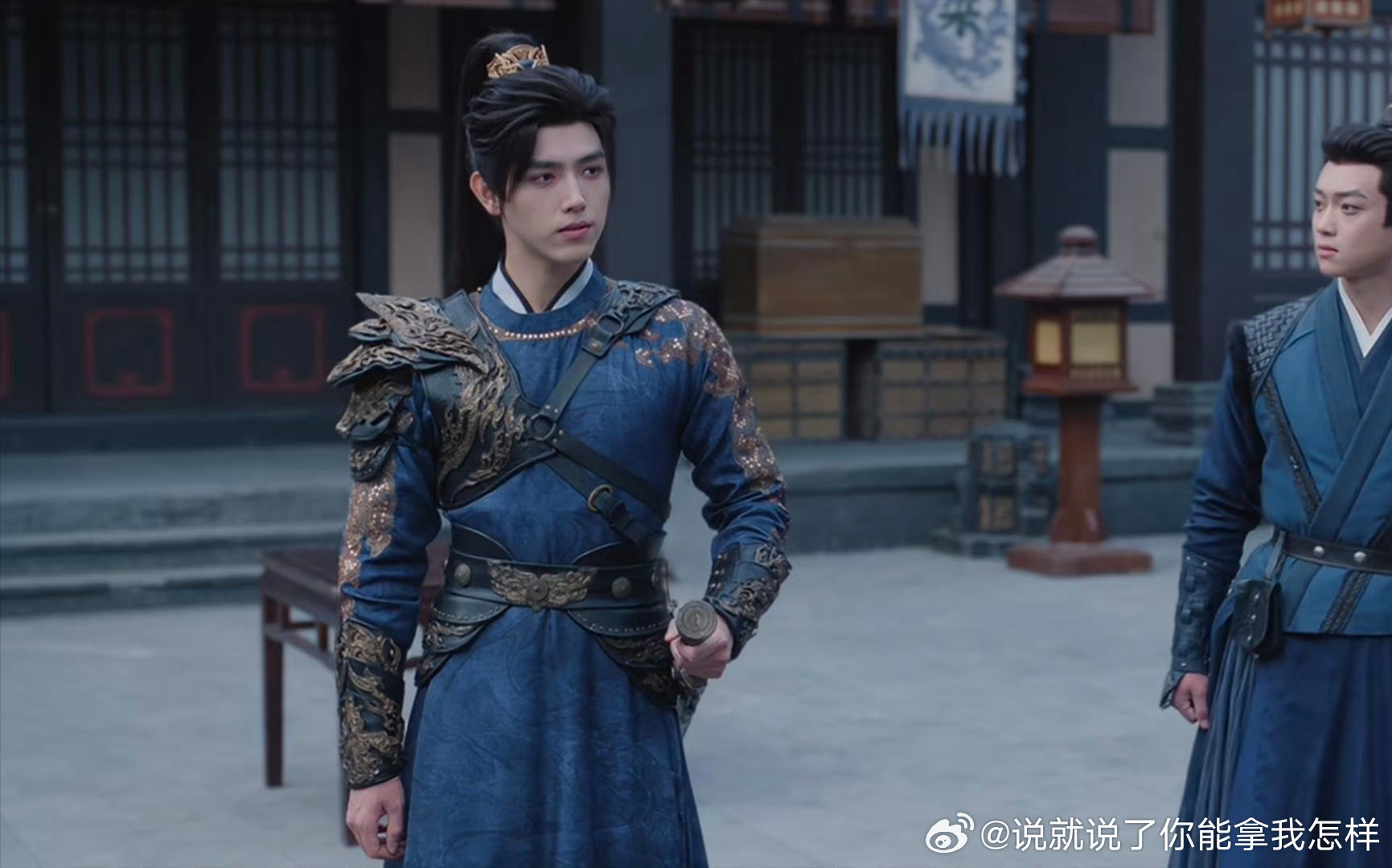 强烈怀疑这衣服不是飞鱼的尺寸