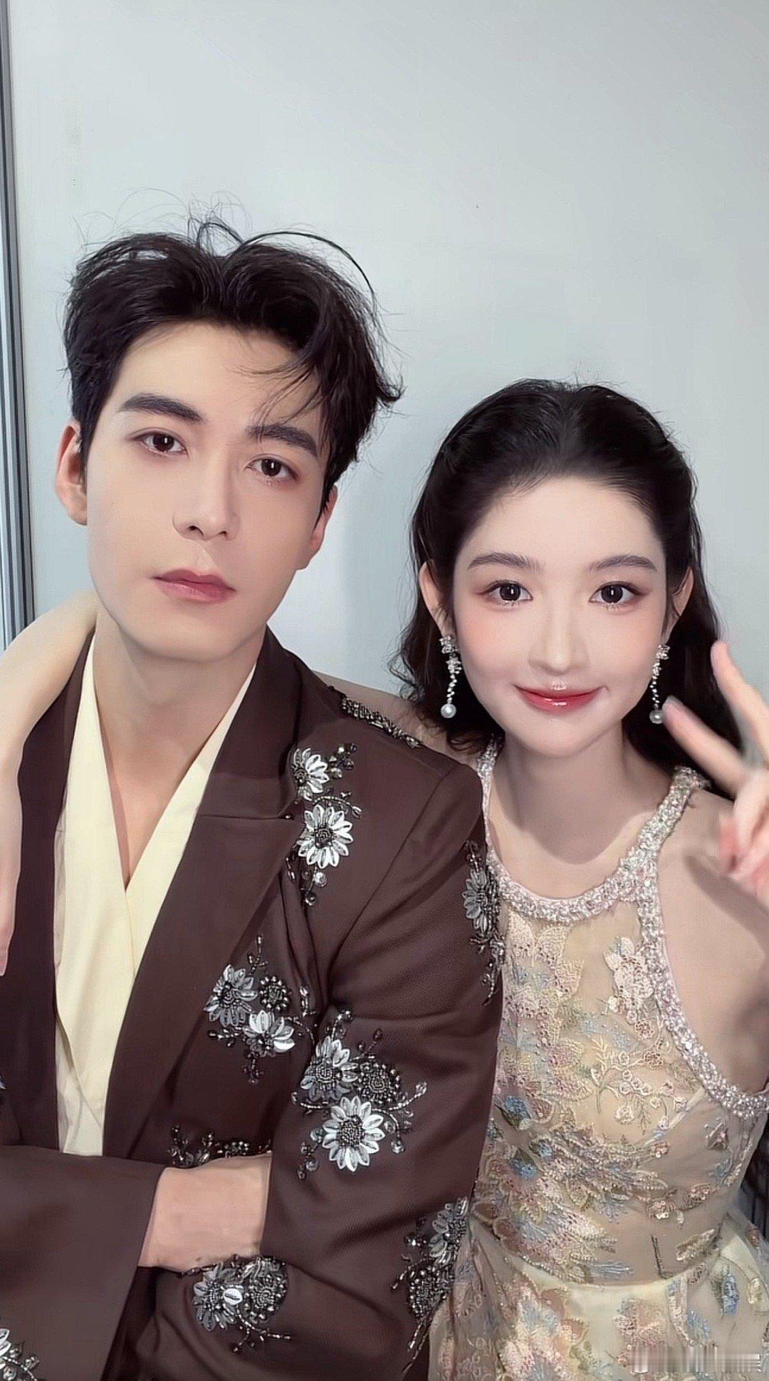 王玉雯陈星旭这对青梅竹马真的好好磕 