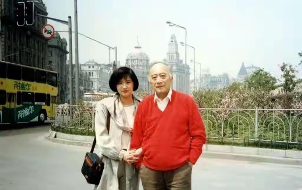 孙道临的妻子叫王文娟，饰演过越剧红楼梦里的林黛玉。 当年她真是个大美人啊[比心]