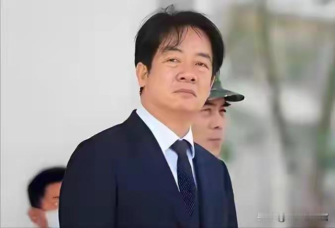 台当局人员遭扣押，赖清德一败涂地，多国选边站，两岸也战线一致

这事儿一出，赖清