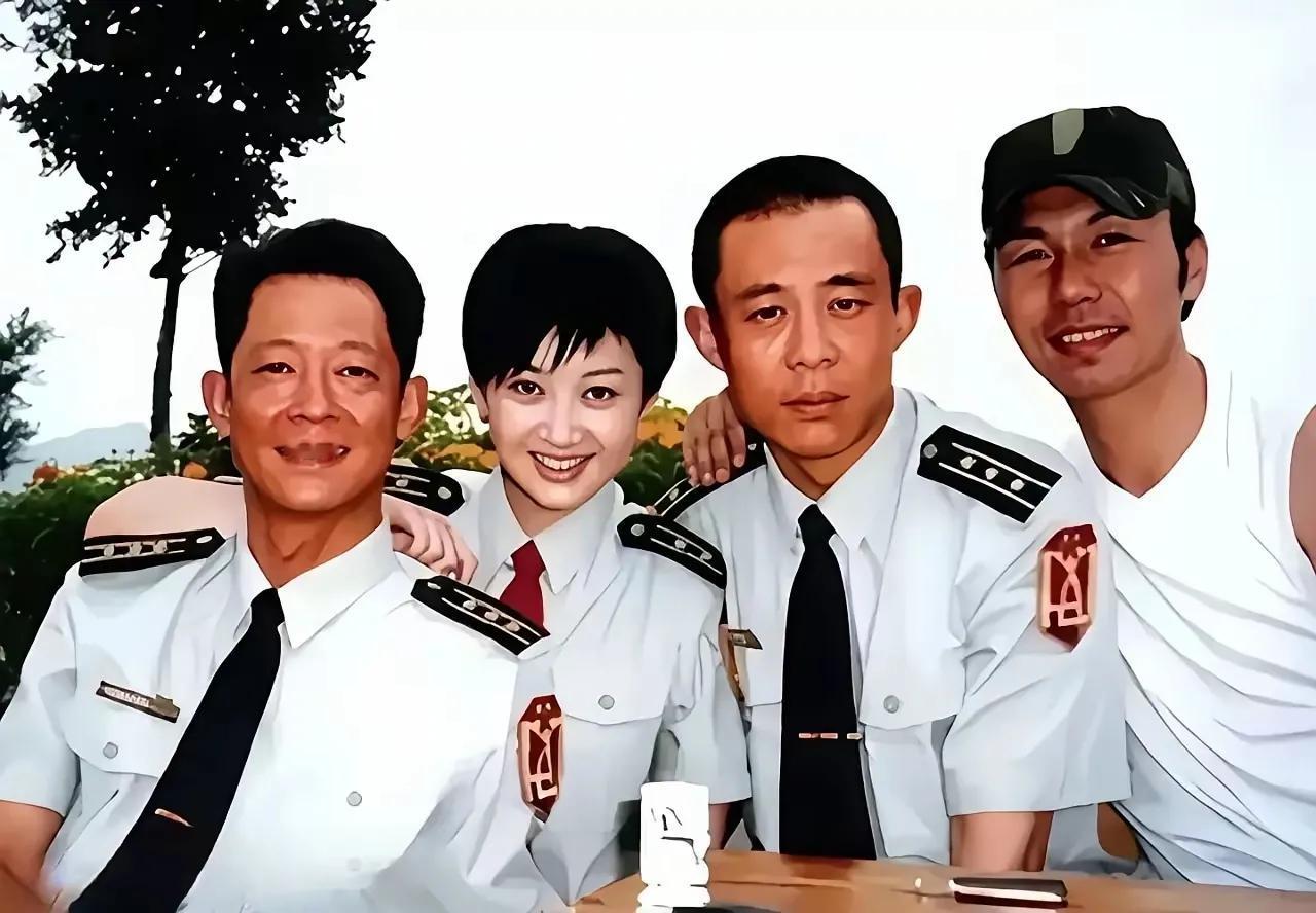 冯小刚冯导的最帅靓照：朋友们一起的欢乐时刻，冯小刚、王志文、侯勇、许晴的笑容，仿