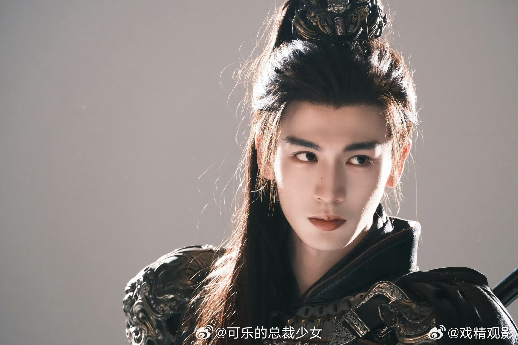 张凌赫 内娱仙品的含金量 刷到张凌赫在逐玉里的谢征直接走不动道，意气风发的冲锋少