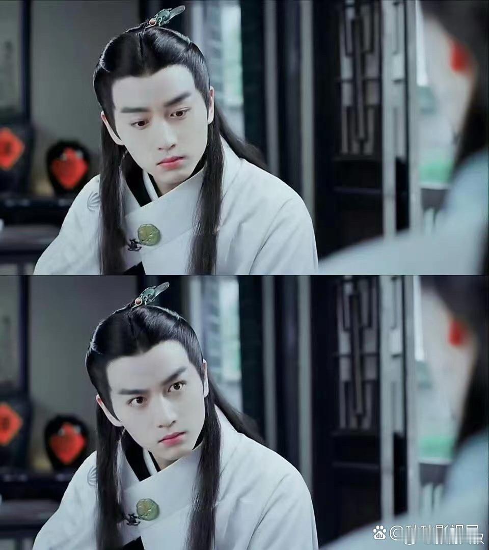 陈晓演的白玉堂VS杨子演的白玉堂，仿佛演的不是同一个人，陈晓古装是真帅啊！ 