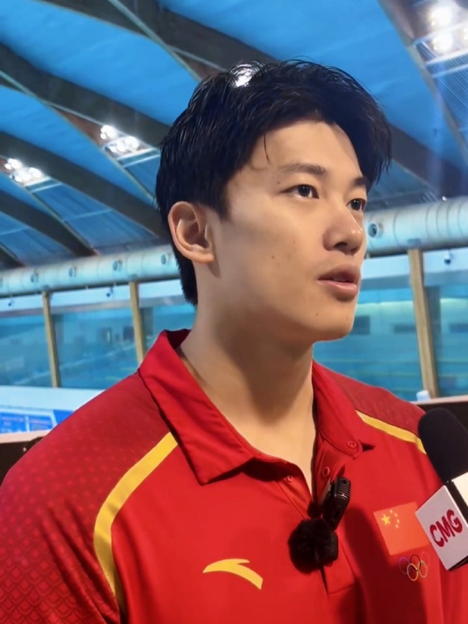 汪顺说金牌被我蹭上了 在亚运会男子4X200米自由泳接力中 中国队刷新了亚洲记录