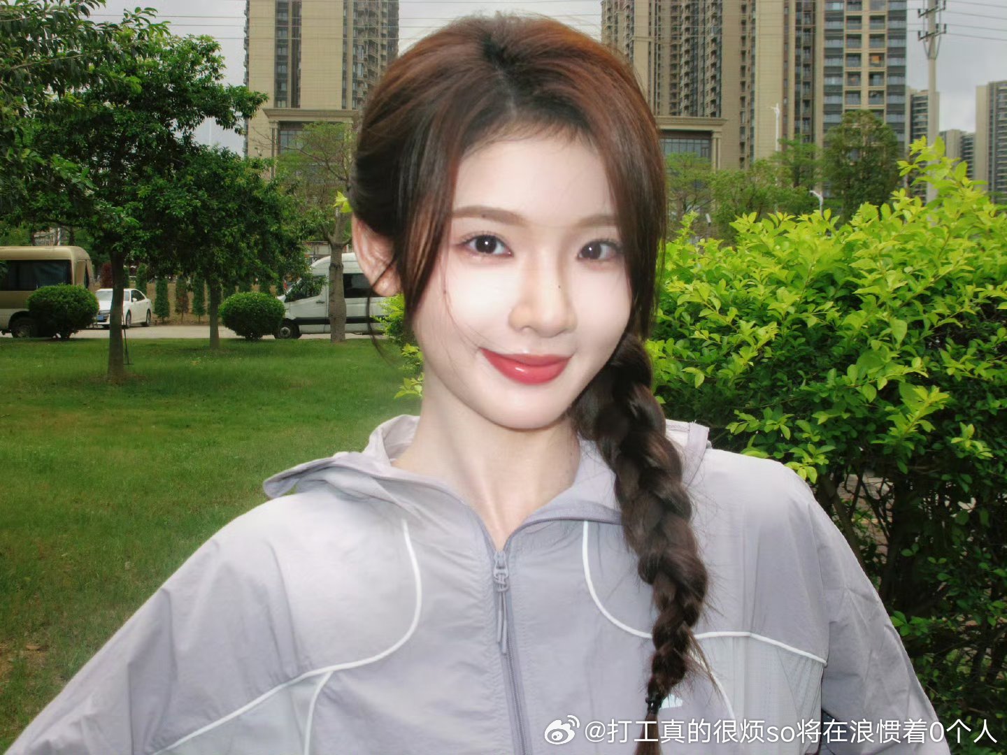 这都比现在的林允黄羿超越一堆人女主资源多去哪儿说理去 