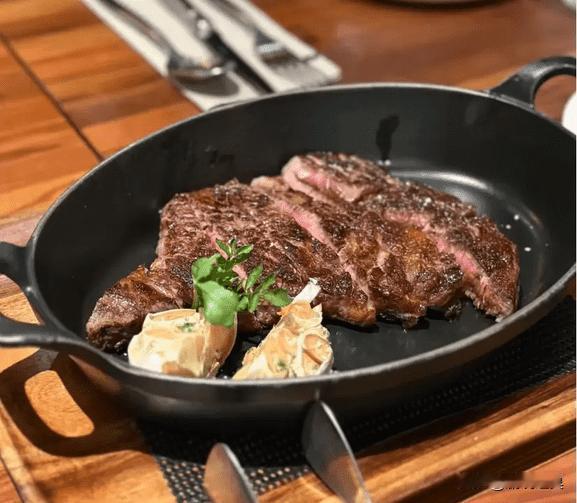 “妈妈真low，吃西餐还用团购”，13岁女儿的话，让家长当场崩溃(8)
引导青春