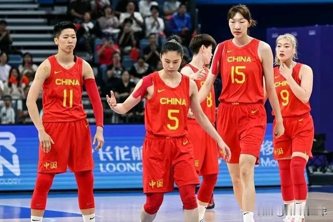 北京时间7月5日下午，中国女篮在中澳热身赛中与澳大利亚女篮展开第二回合较量。本场