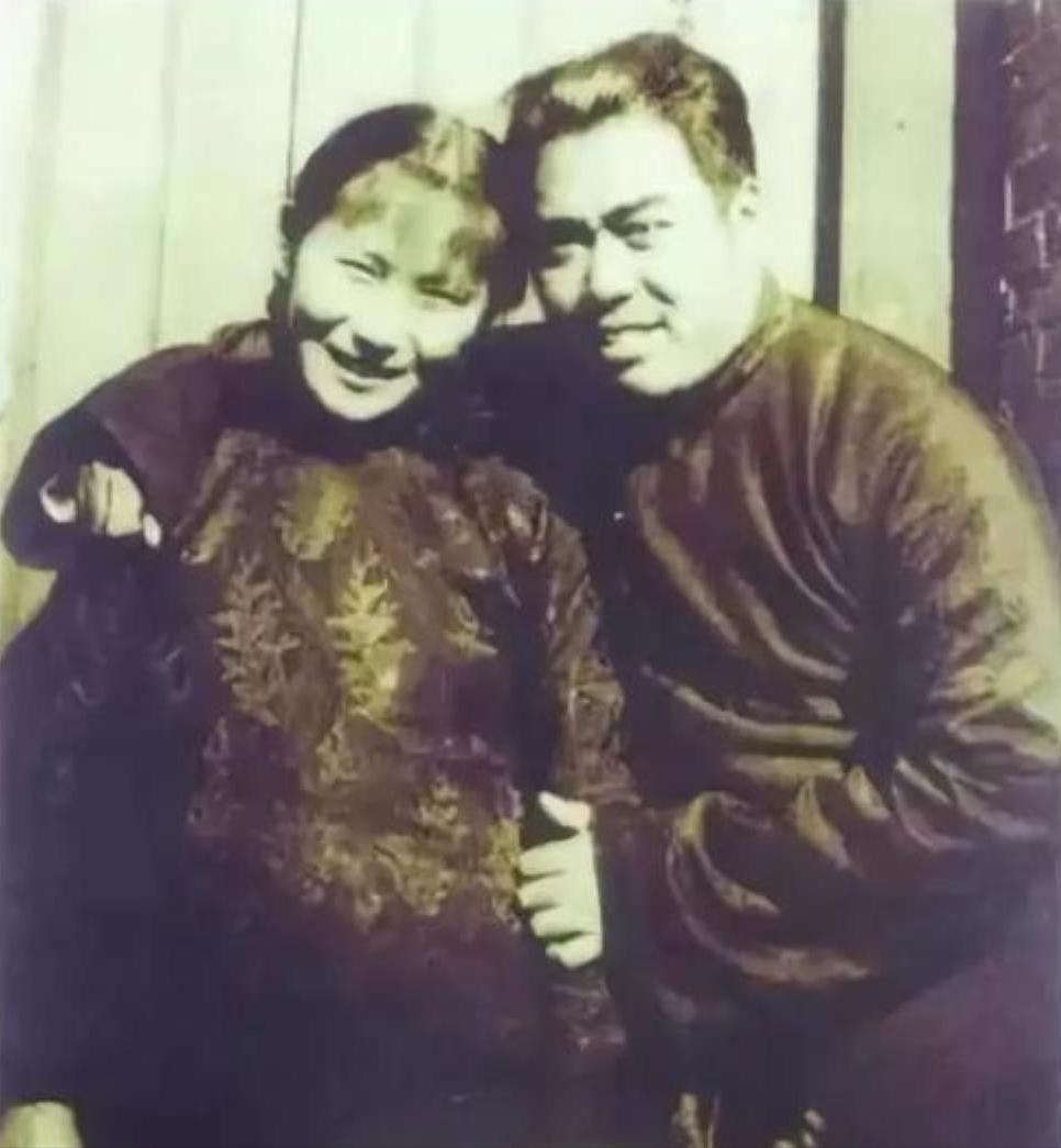 1941年，国军少将陈中柱被日军砍下头颅后，王志芳带着6岁的幼女来到日军军营：“