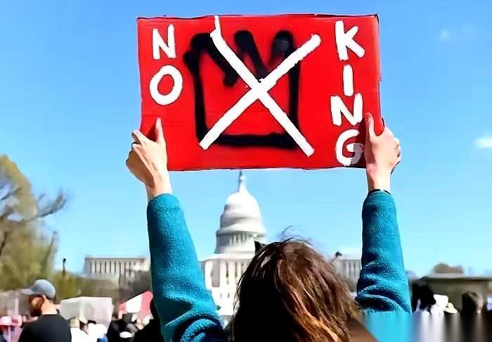 美国人这次真的“集体高潮”了，不是因为什么世界和平，而是委内瑞拉总统马杜罗，被他