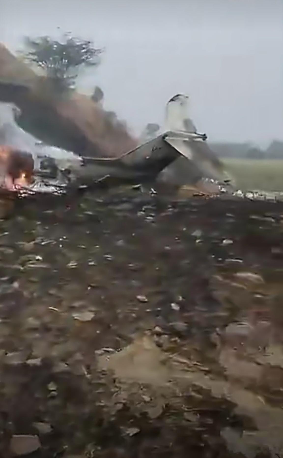 印度坠毁飞机机上人员全遇难据印度民航总局（DGCA）消息，马哈拉施特拉邦副首席部