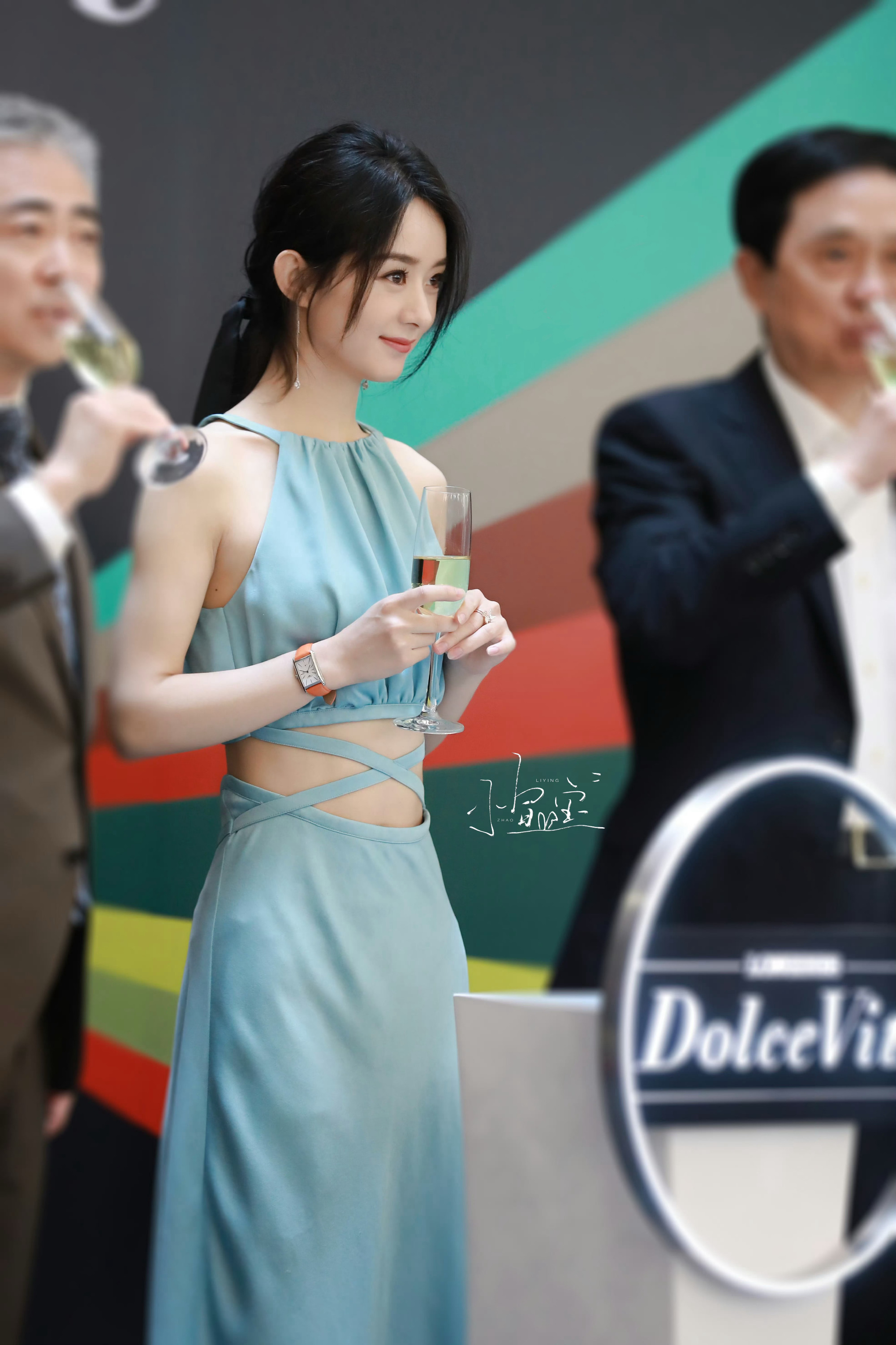 赵丽颖电影澎湖海战 zly赵丽颖黄和娘“爱与陪伴  我们一直在”
