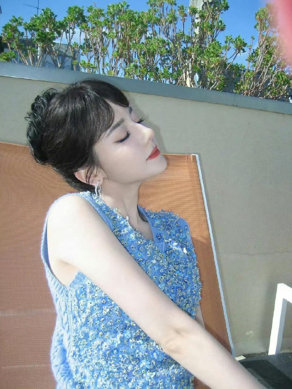 迪丽热巴ins 啊啊啊啊精致可爱的洋娃娃[哇] ​​​