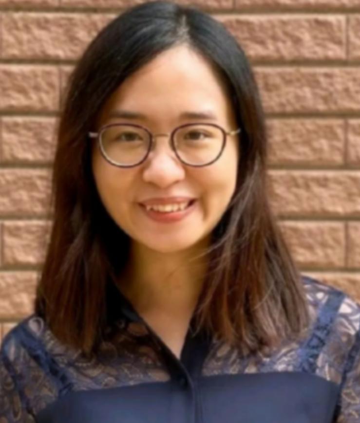 2022年，乱港分子何依琼，决定从香港移居至英国。然而，仅在抵达英国之后仅过了半