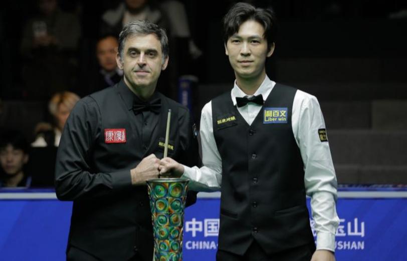 哇！泰国这哥们太牛了吧！
刚刚看了一下斯诺克世界公开赛的结果，惊掉了下巴。
泰国