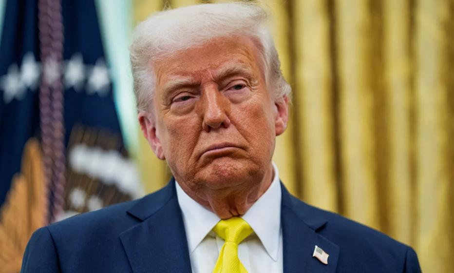 中国一纸禁令，直接把特朗普的“无本万利”变成了“亿万负债”！

特朗普以为控制了