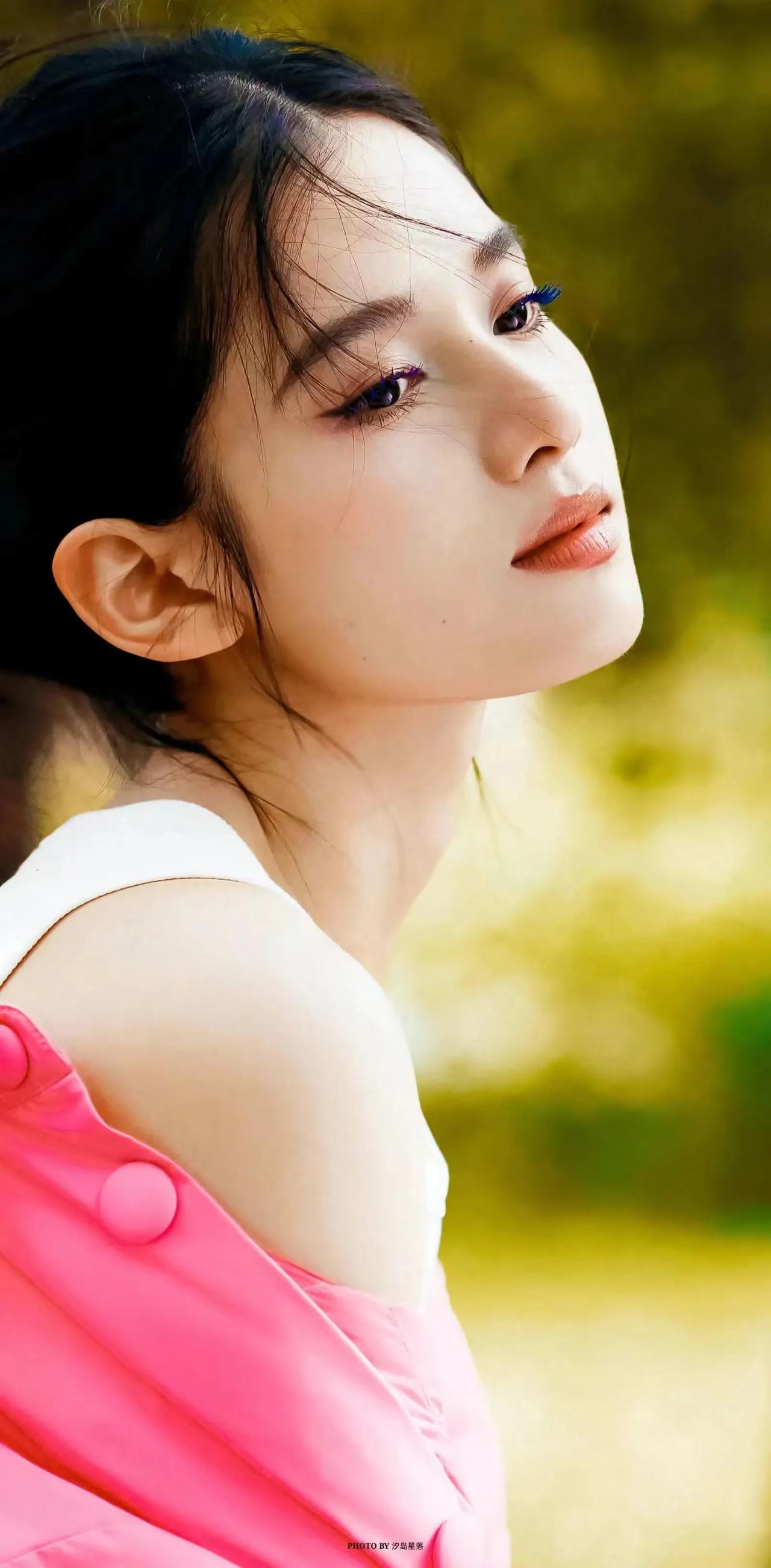 温柔少女，粉色的梦，阳光下的美丽