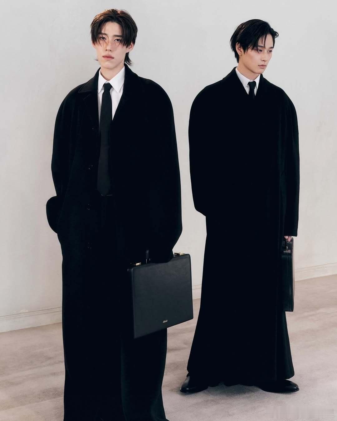 PP李柱延双人写真 PP Krit和THE BOYZ李柱延的双人写真，帅的帅，男