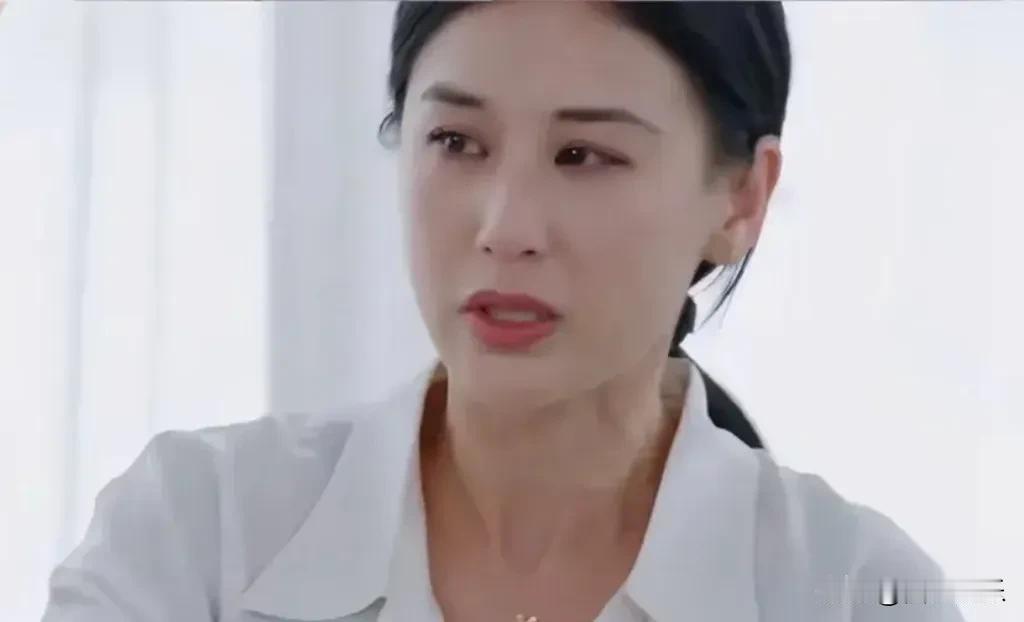 四和娱乐:邀请关注
黄圣依《再见爱人》中的泪诉：17年忍耐之谜

在热门综艺节目