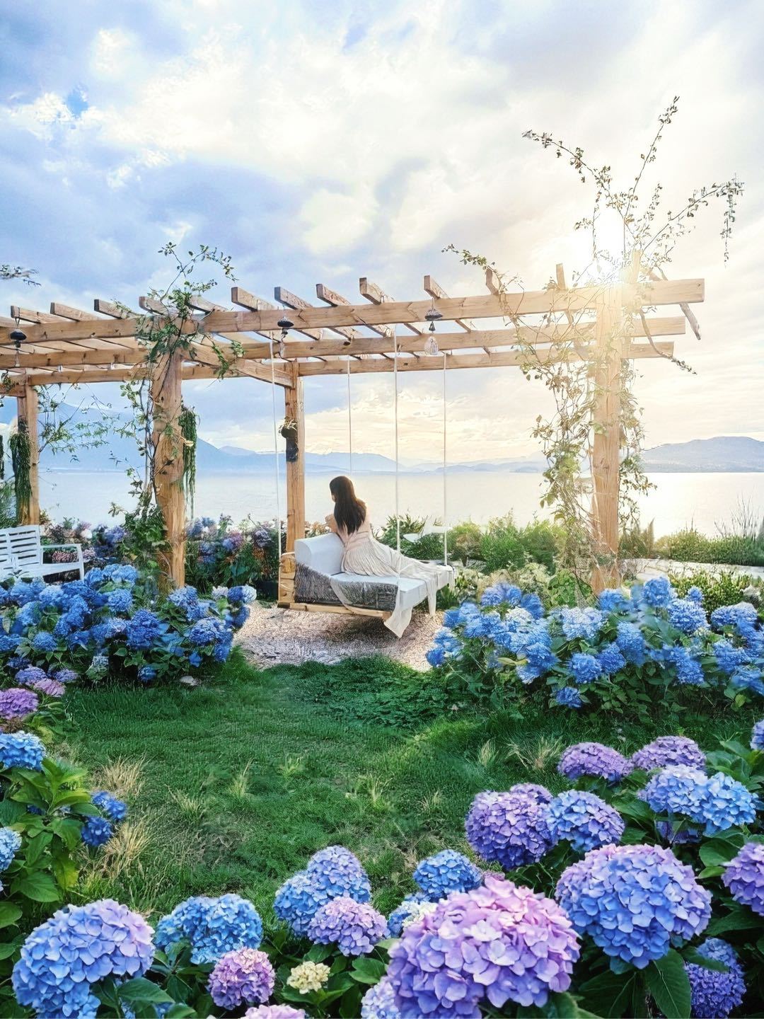 大理旅行 我们家大理洱海边的海景客栈，很多人去住过都会说好看，海景视野好，周边也