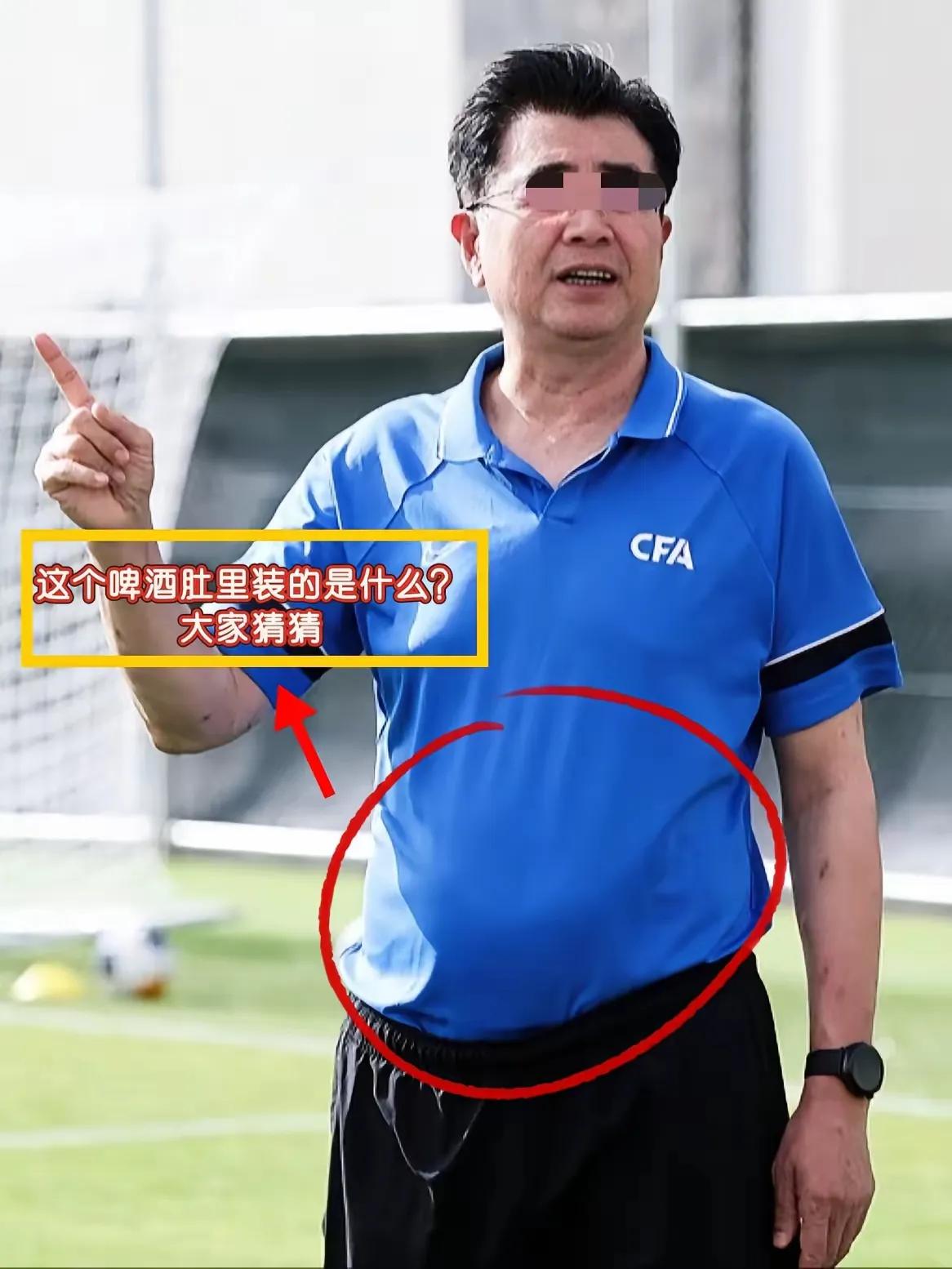 个人有一种预感，
中国足协怕是要解散了，
不是经不起舆论，而是因为
现在根本拉不