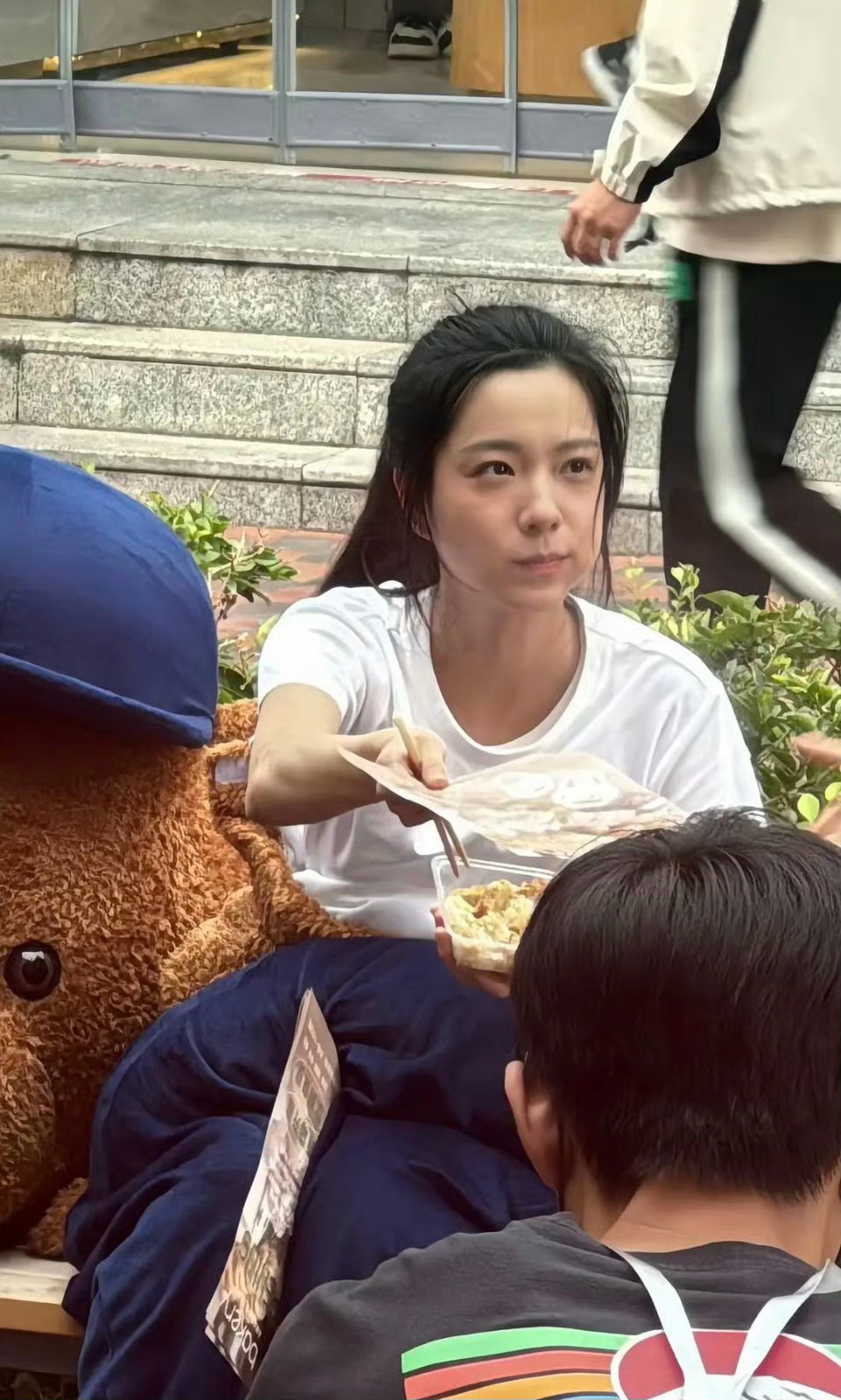 这个演员，长得好像李庚希 ​​​