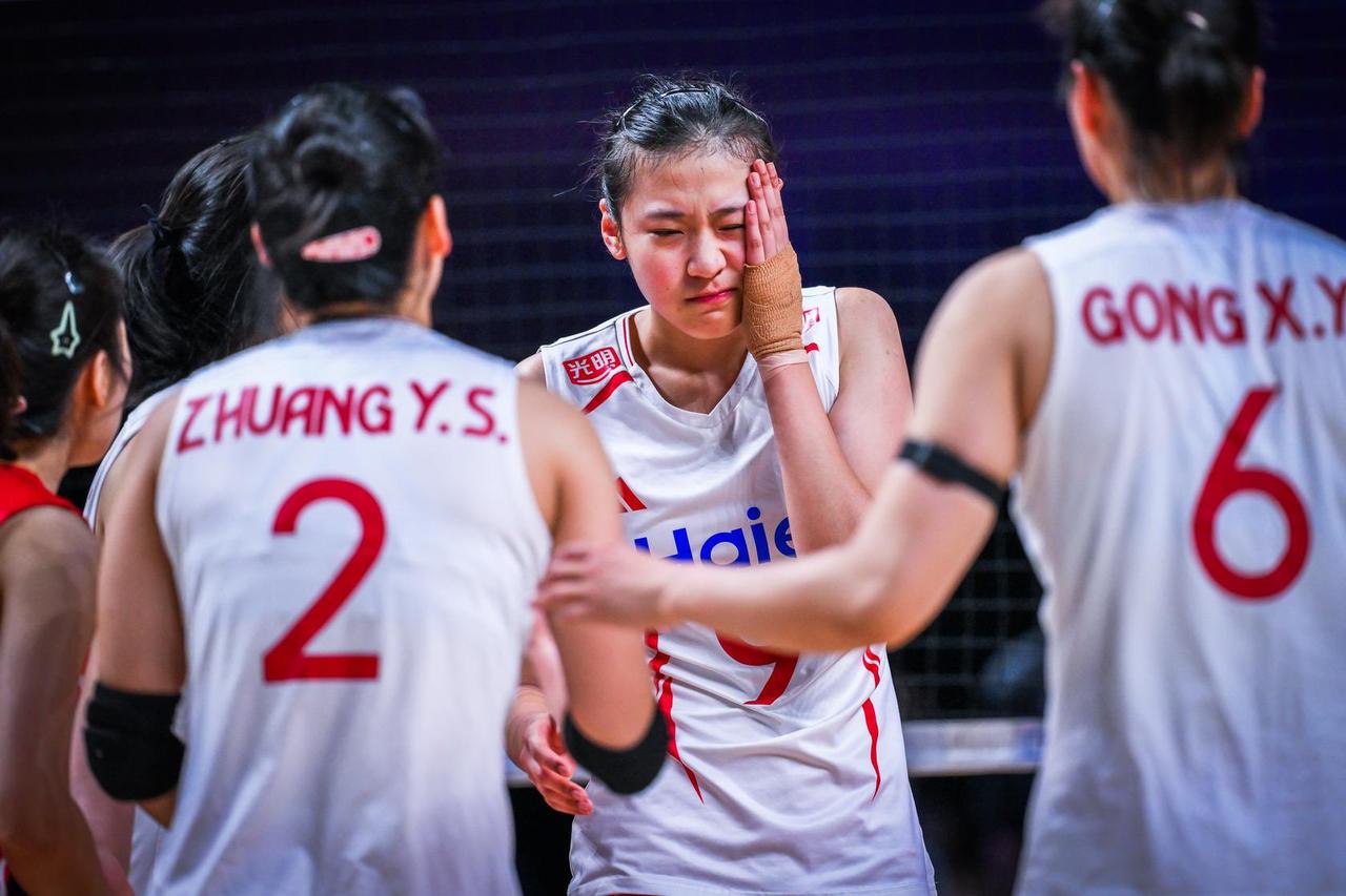 【王奥芊亮相国际排联表情包大赏】
VNL2026: EVERY FACE OF 