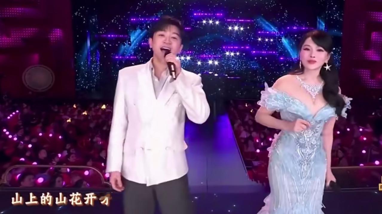 52岁的苏有朋，春晚舞台又唱又跳，可惜现在还单身

在春晚舞台上，苏有朋一出场，