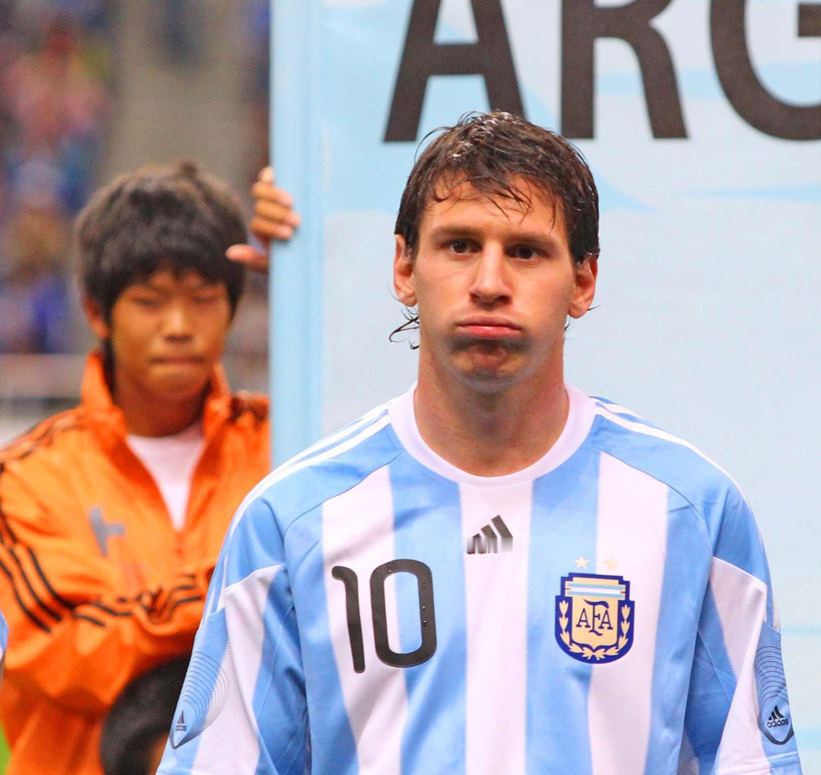 梅西[超话]  扁扁嘴梅西能有多可爱 ​​​