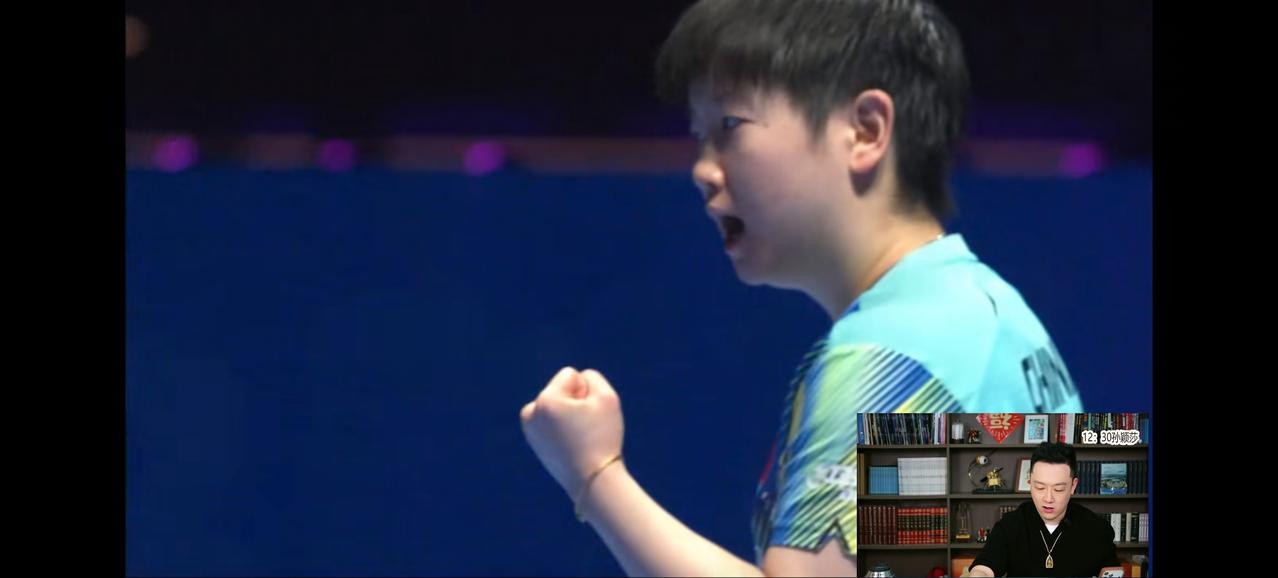 孙颖莎涉险过关，4:3险胜高达，闯进了世界杯四强。孙颖莎这场球打得非常艰苦，大比