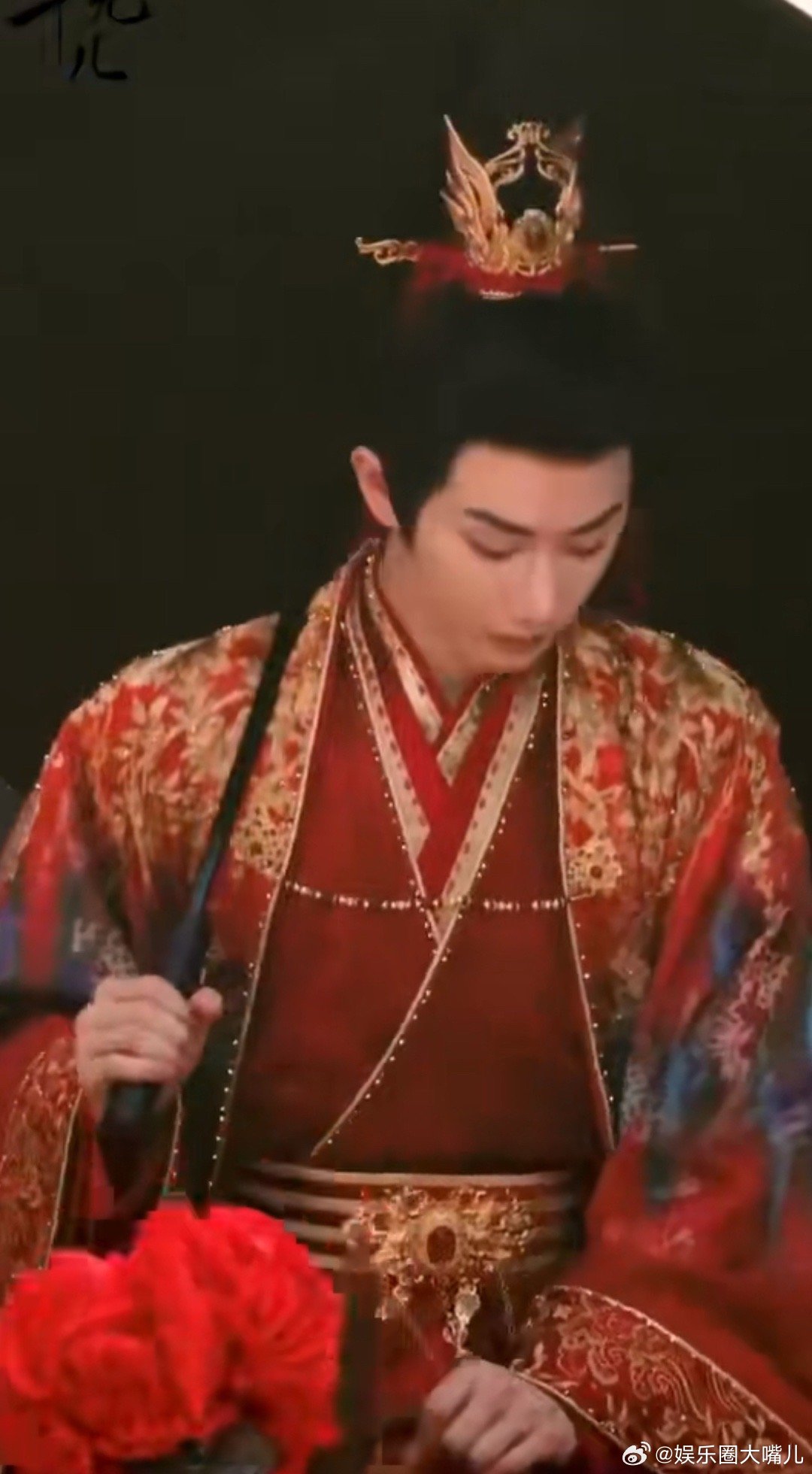 李一桐王佑硕婚了么外卖已送达 被李一桐王佑硕《书卷一梦》大婚造型惊艳到！喜庆配色