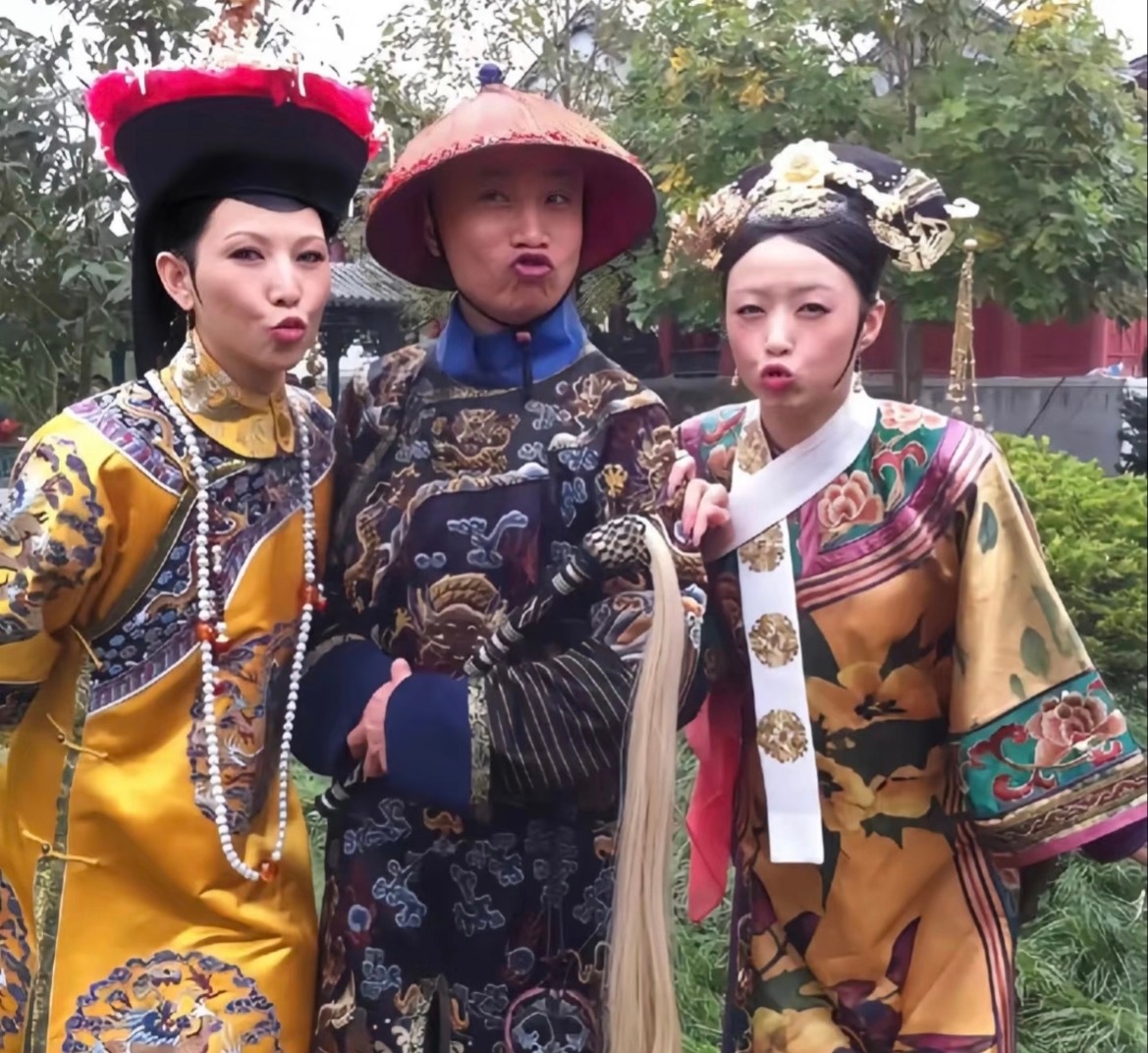 AI还原甄嬛传删减剧情AI版甄嬛传反骨娘娘团怪不得陈建斌要去隔壁剧组呢，感觉他们