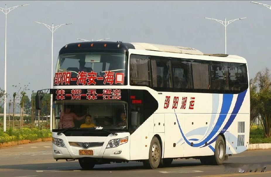 邵阳 新宁 隆回 湖南邵阳市曾经的省际长途线路（三），还有多少在跑？
邵阳—海口