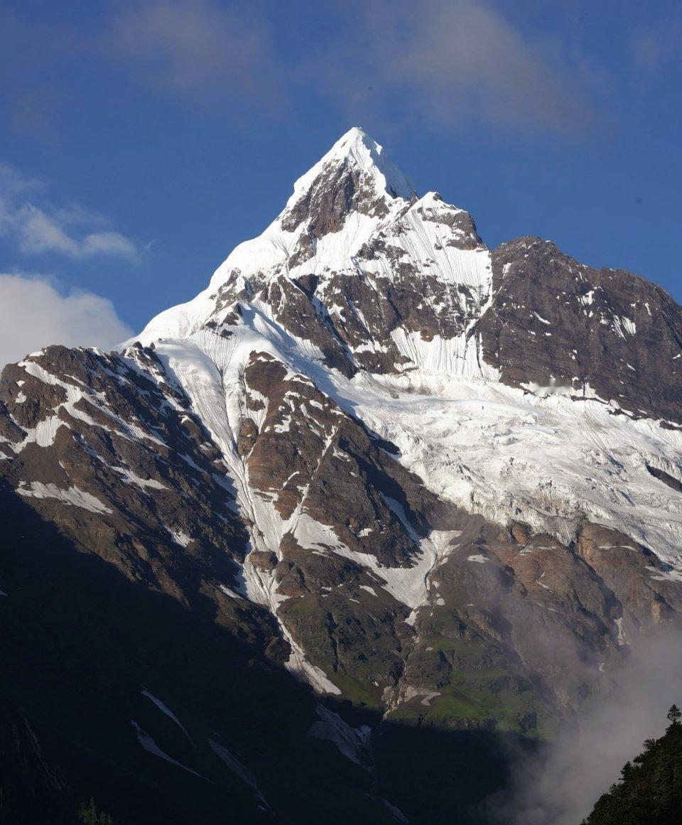 好好出门的一年年度旅行结算：雨崩村，一场闯入仙境的徒步之旅🌄家人们，年度旅行结
