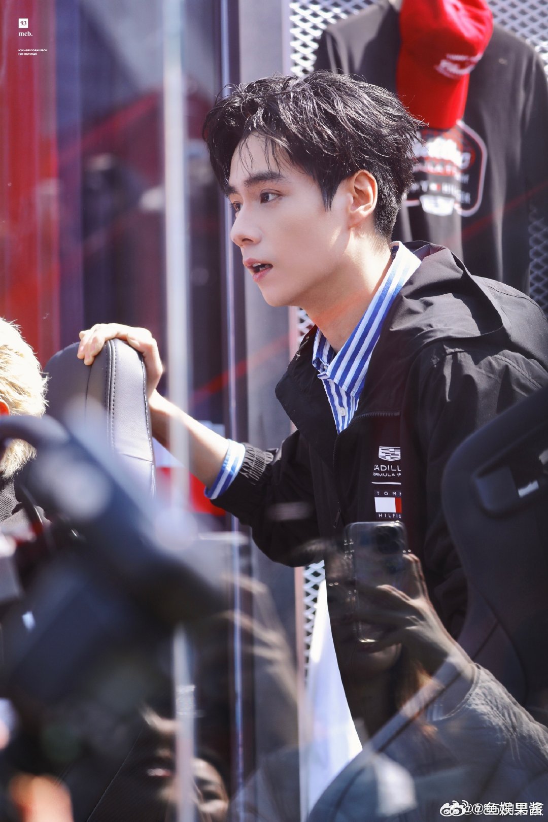 胡一天这该死的高级建模脸 天生的建模脸，无需滤镜，自带精致buff。 