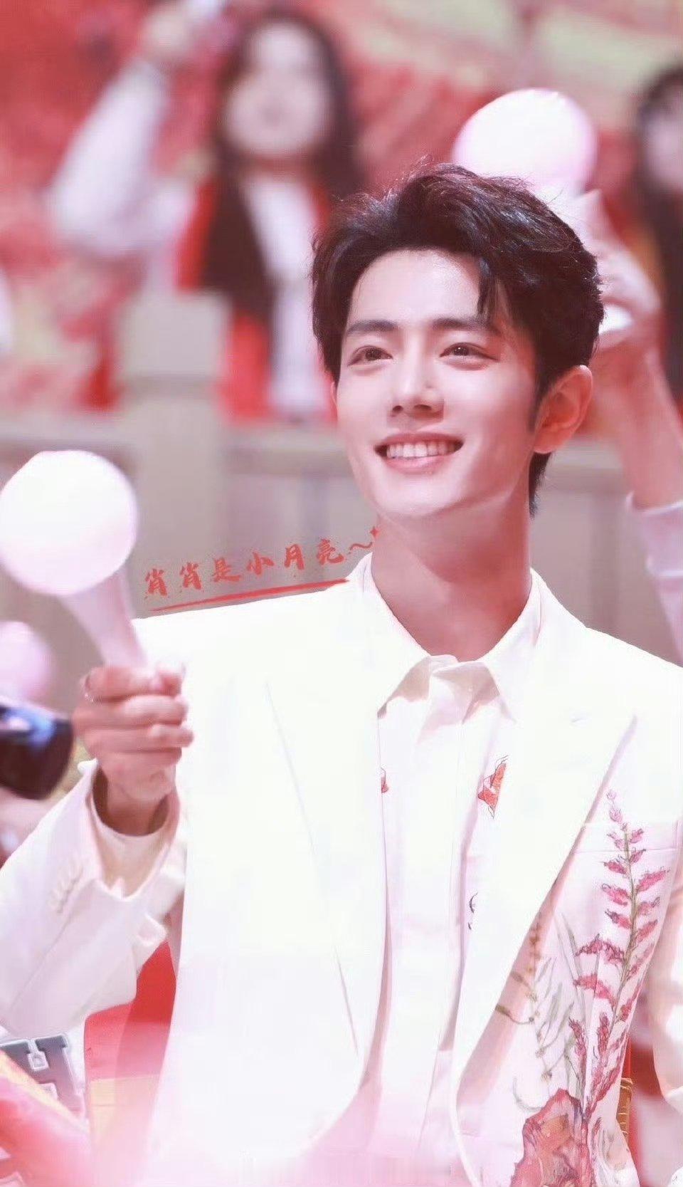 肖战春晚内场图肖战北京春晚照 肖战春晚内场图 