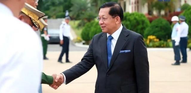 缅北突现反常操作！就在 缅甸总统 敏昂莱出访的第一天， 果敢同盟军 在 腊戌 释