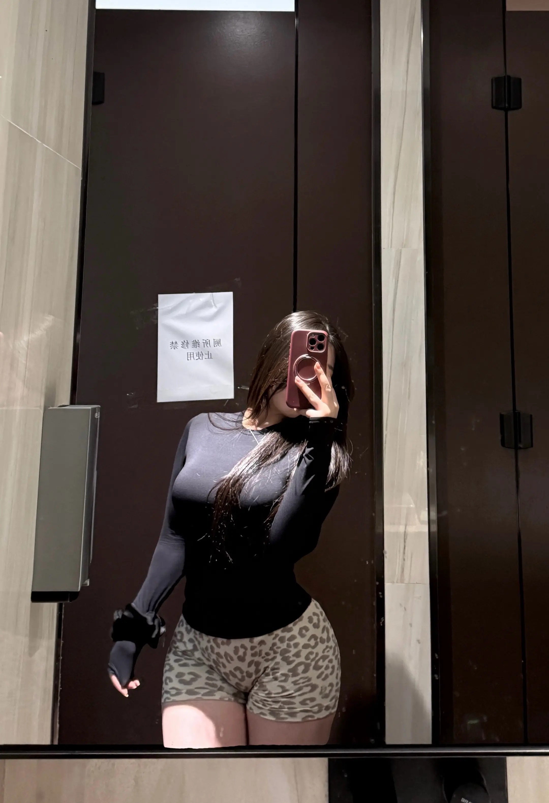 见人不如健身 辣妹穿搭 微胖女生如何get辣妹风 有好身材