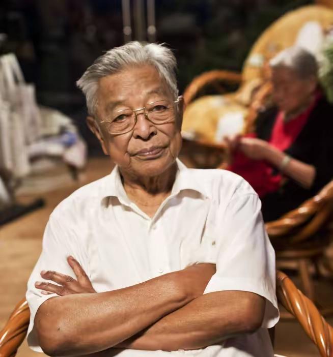 醍醐灌顶的一段话：“什么都不敢尝试的人，注定要穷一辈子，车停在家里最安全，但不是