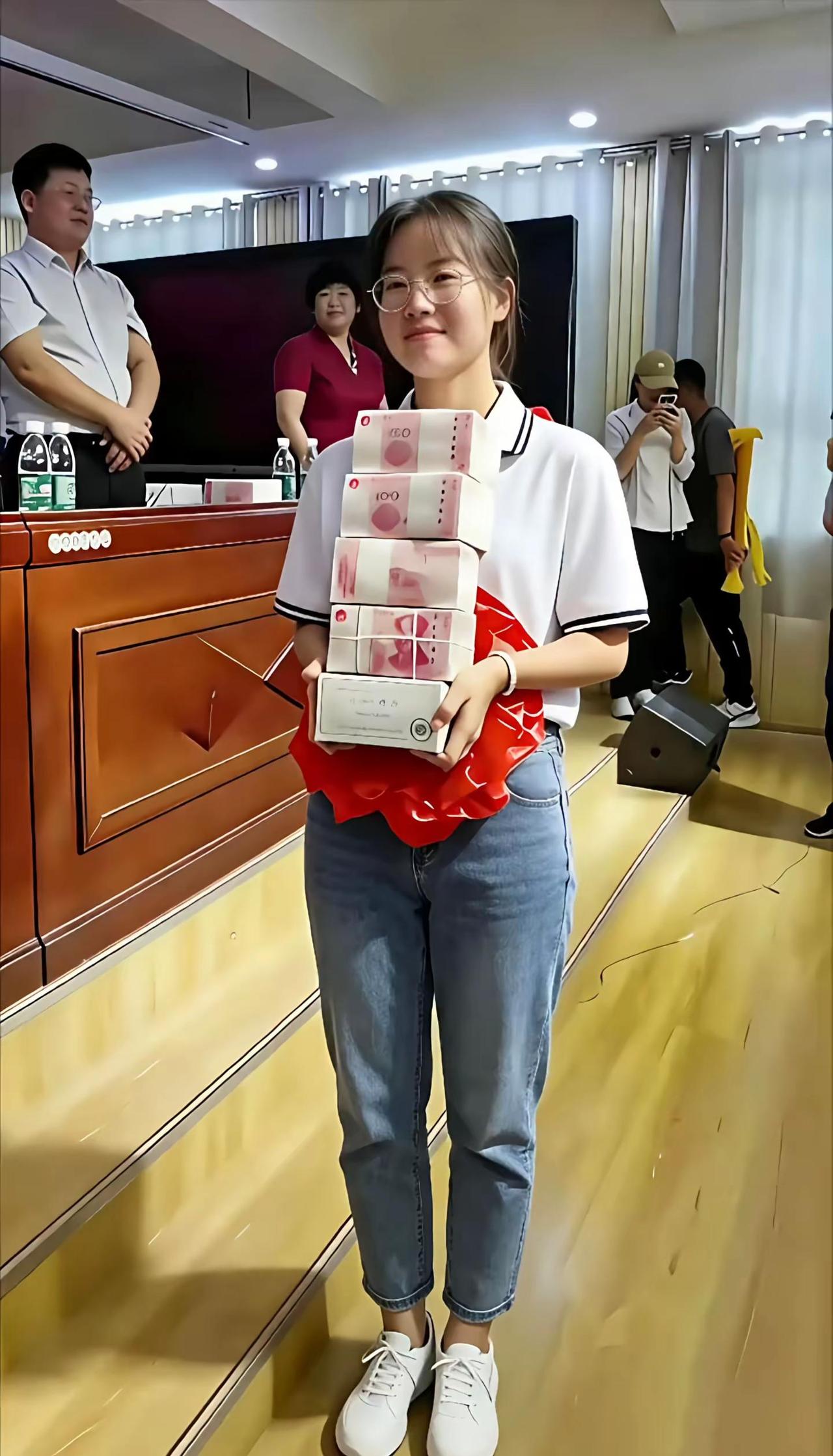 祝贺我175的大闺女，考716被清华，提前录取，妈妈祝你前程似锦，希望你戒骄戒躁