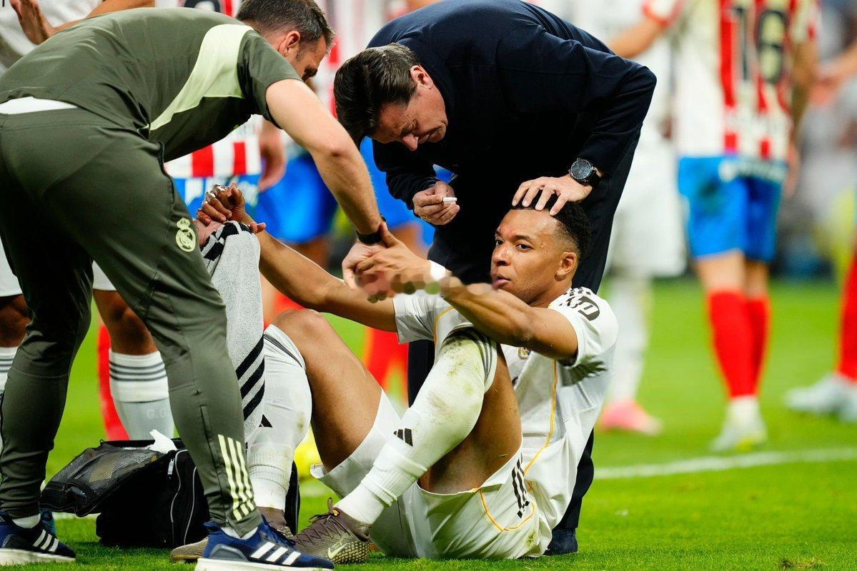 皇马1比1赫罗纳1-1！争议判罚左右战局，皇马主场被逼平，三轮不胜争冠梦碎4月1