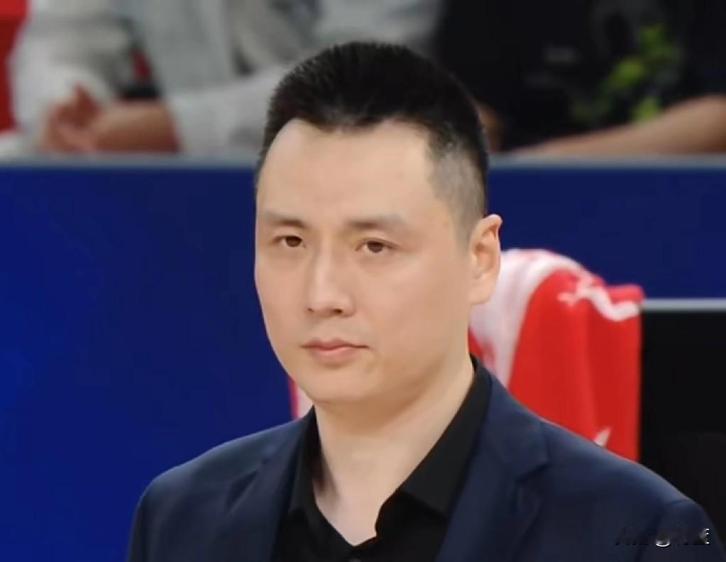 上海大鲨鱼差点老猫烧须，
北京北汽制空权遇到劲敌。

CBA半决赛今晚打响，由上