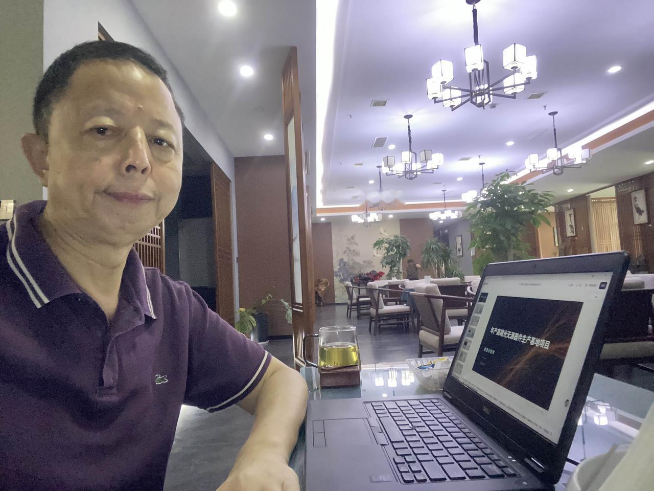 乌军新司令新战法！

各位网友早上好，让我们继续关注俄乌之战。我们知道，泽连斯基